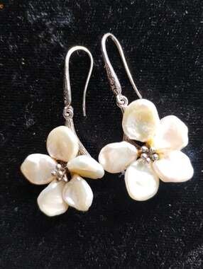 BJ China 925 Sterling Pearl Buttons Wired Cherry Blossom Flowers Drop Earrings